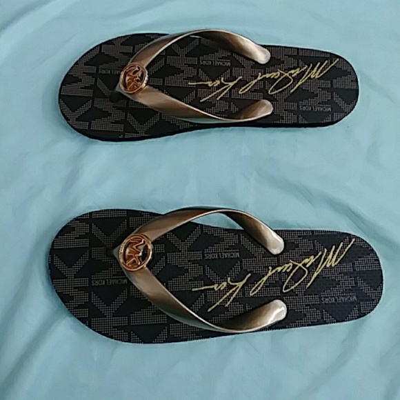Michael Kors Sandals - Picture 3 of 4
